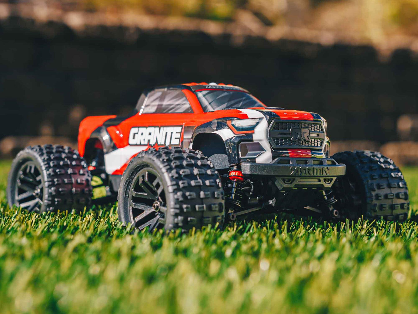 ARRMA 1/18 Granite GROM 4wd MT RTR Mega w/Lipo Batt/USB Chg (red)  ARA2102T2