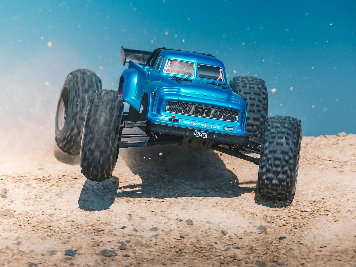 ARRMA Notorious 6S 4WD BLX 1/8 RTR Blue  ARA8611V5T2 (supplier stock - available to order)
