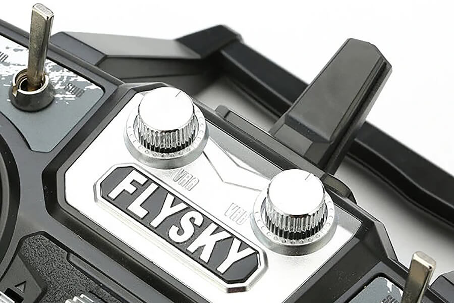 FlySky FS-i6X 2.4G 6CH Transmitter and FS-IA6B Receiver System LCD Screen
