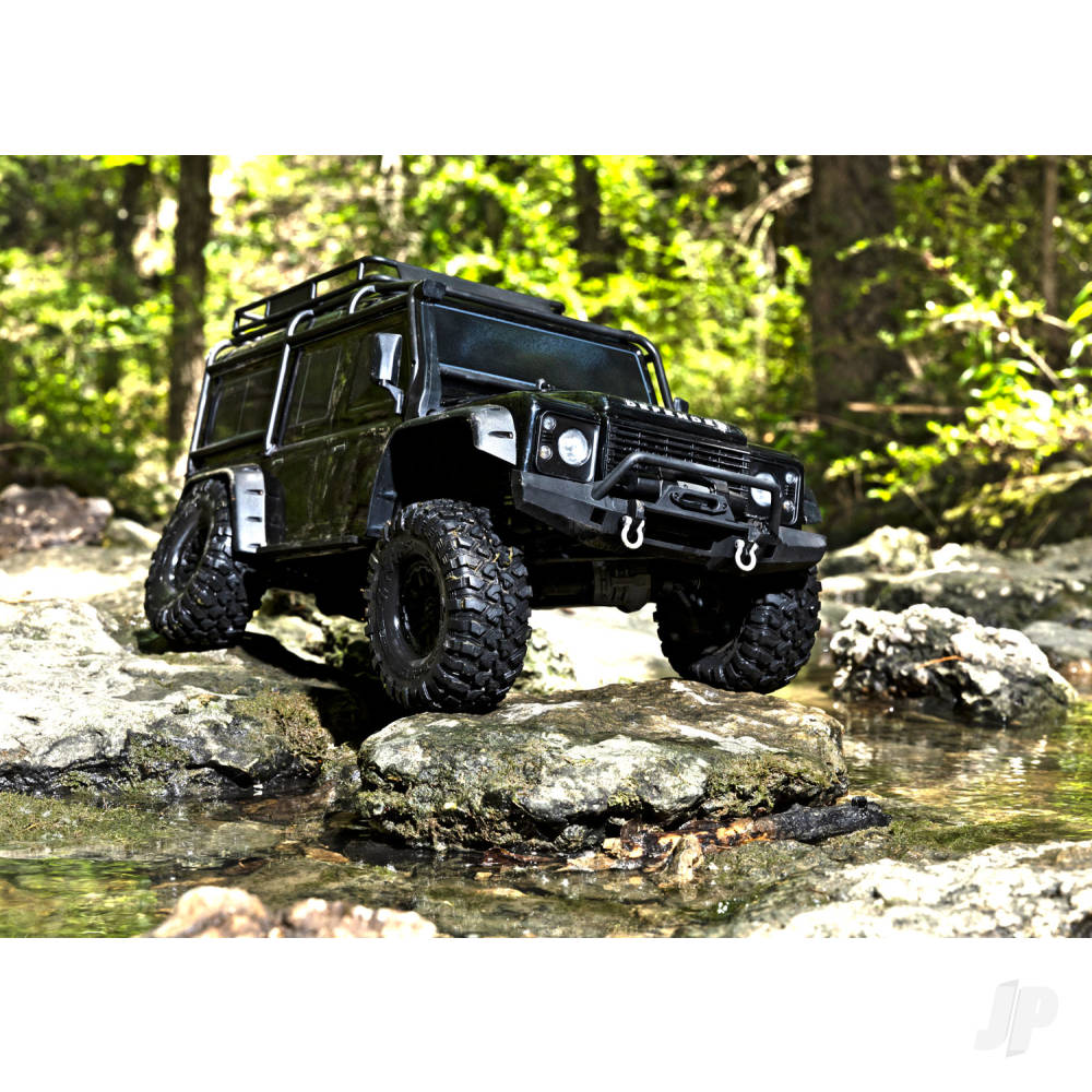 Traxxas TRX-4 Land Rover Defender 110 with Winch - Black  TRX82056-84-BLK  (shadow stock)