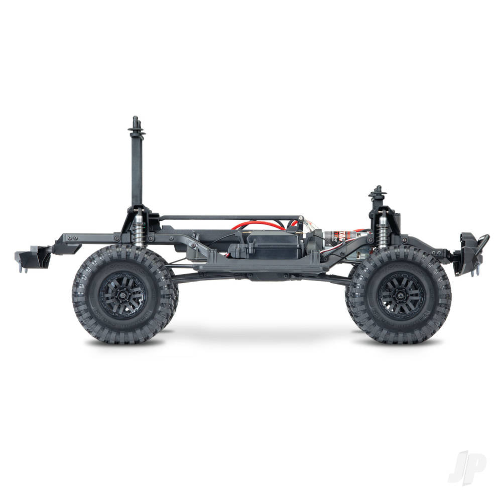 Traxxas TRX-4 Land Rover Defender 110 with Winch - Silver  TRX82056-84-SLVR  (shadow stock)