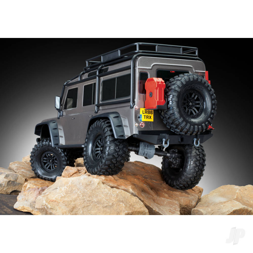 Traxxas TRX-4 Land Rover Defender 110 with Winch - Silver  TRX82056-84-SLVR  (shadow stock)