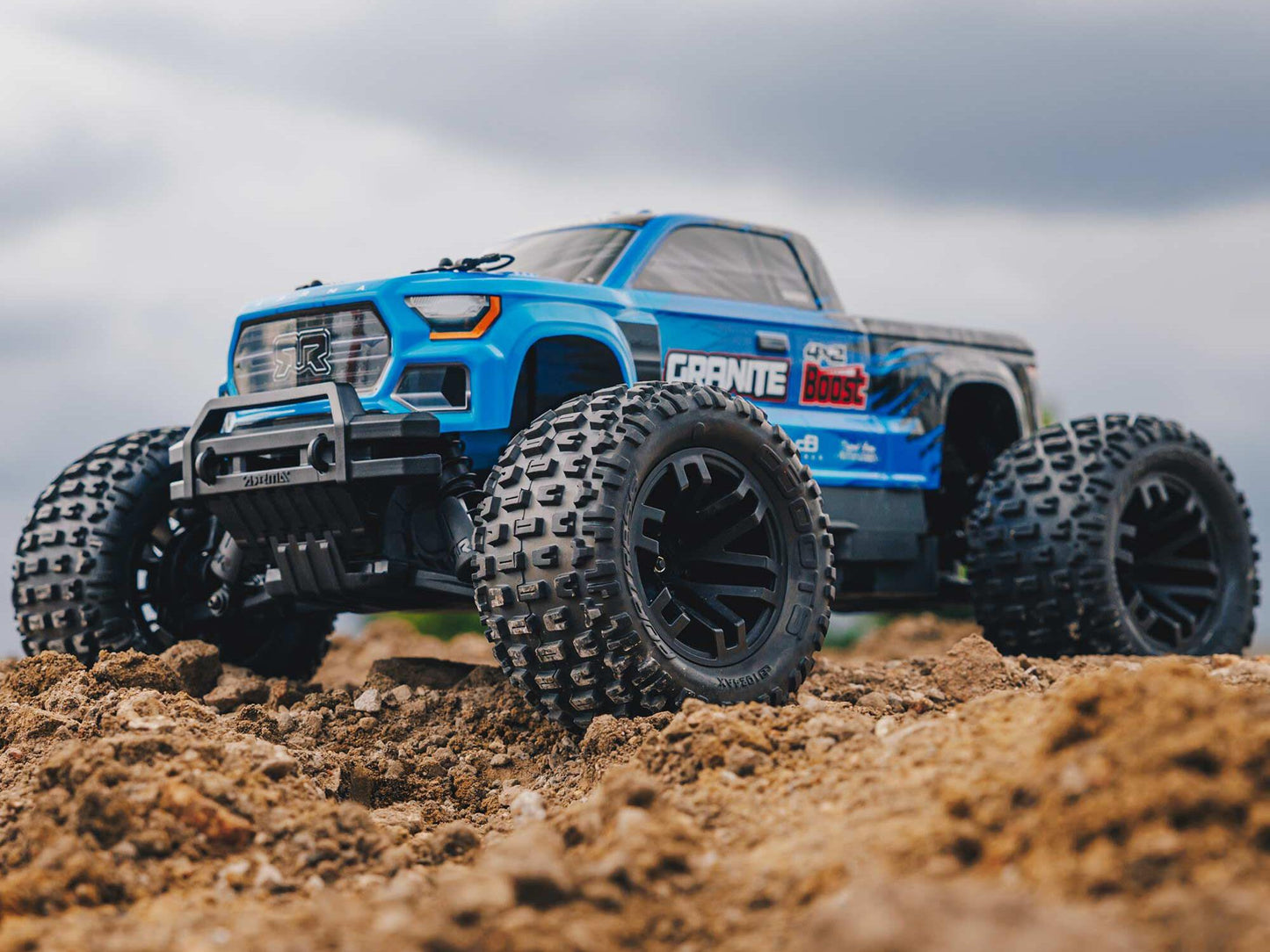 ARRMA Granite Boost 4X2 550 Mega 1/10 2WD MT Blauw ARA4102V4T2